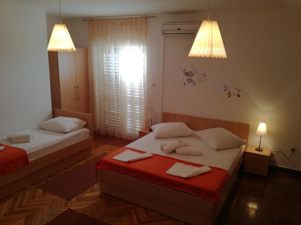 Mirjana Apartment *