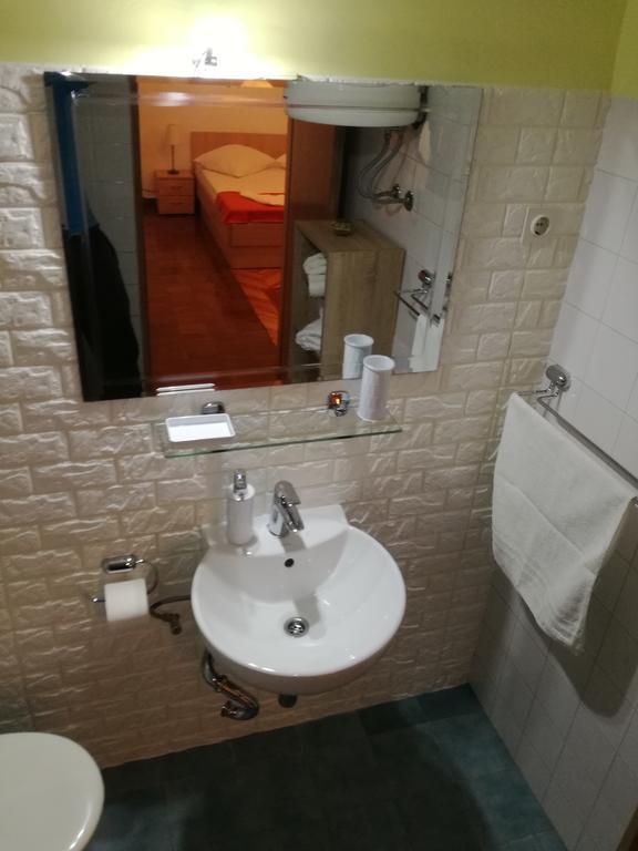 Apartment Mirjana *
